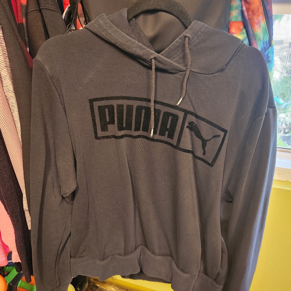 Puma sweater